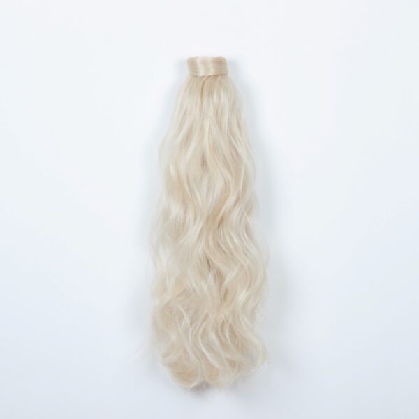 alogooura synthetikh spasth ponytail platinum blond